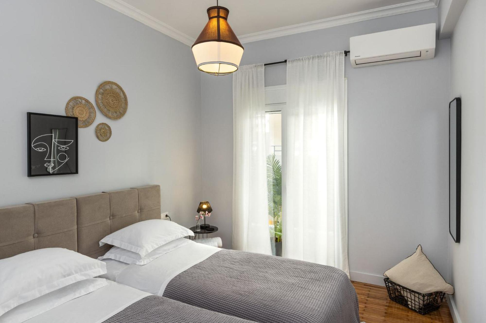 Home Of Petros Athena Bagian luar foto